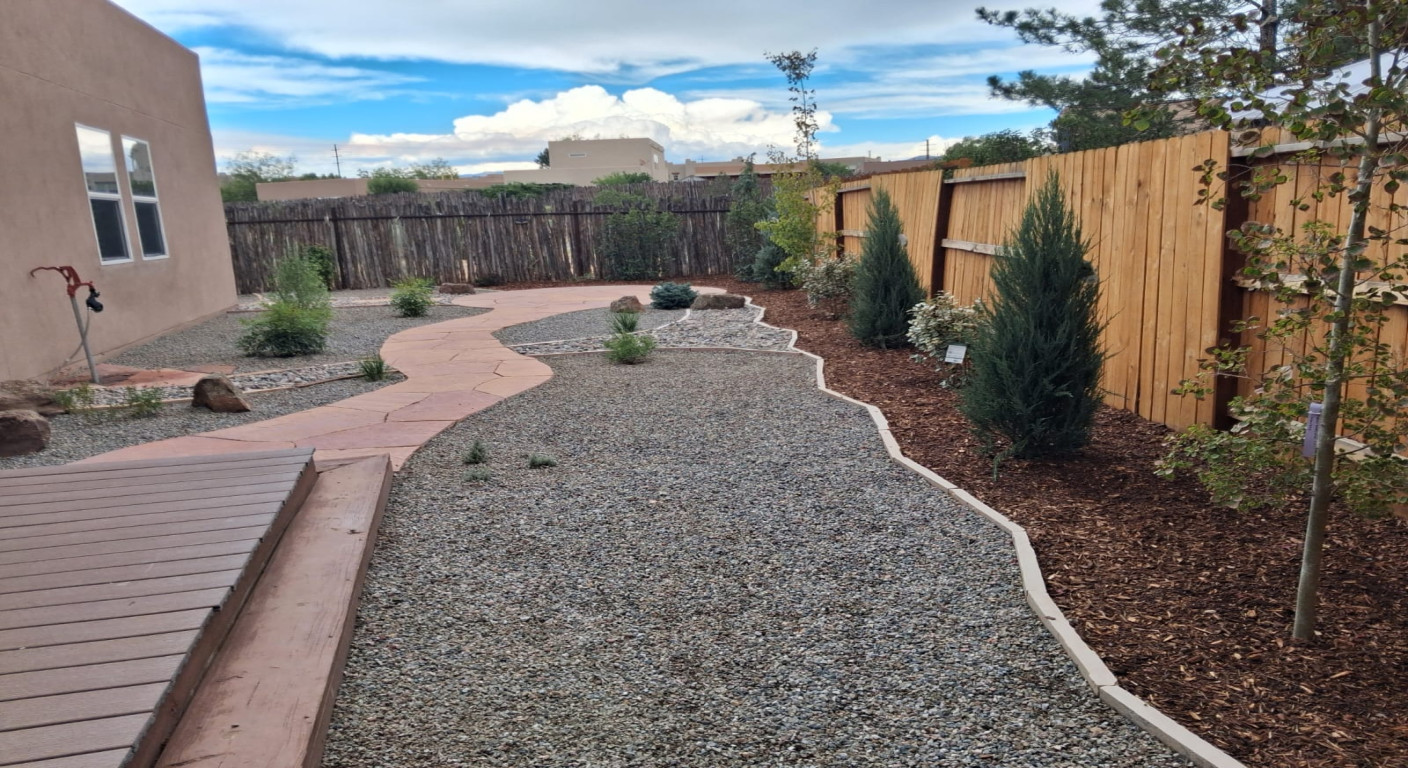 Desert Garden with Winding Flagstone and Circular Patio