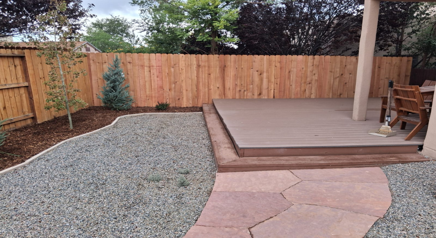 Desert Garden with Winding Flagstone and Circular Patio