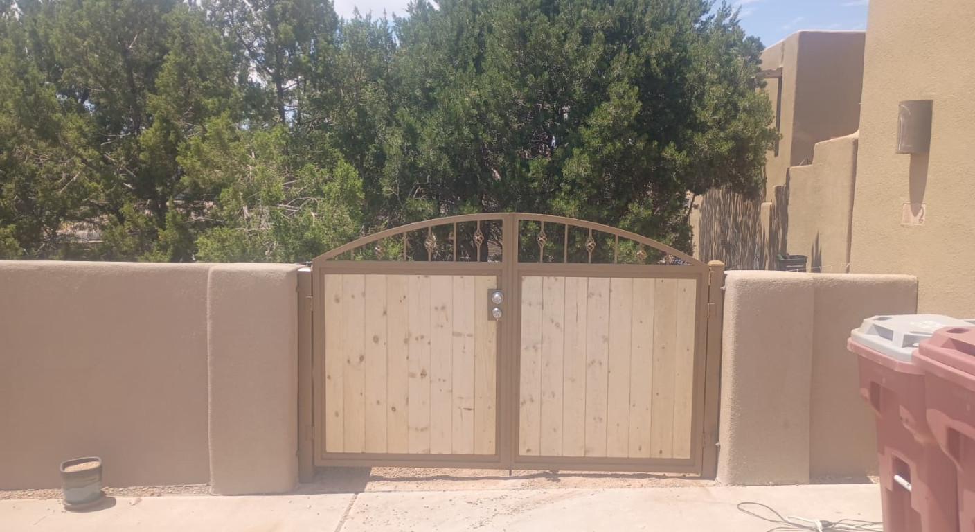(Custom Metal and Wood Perimeter Gates