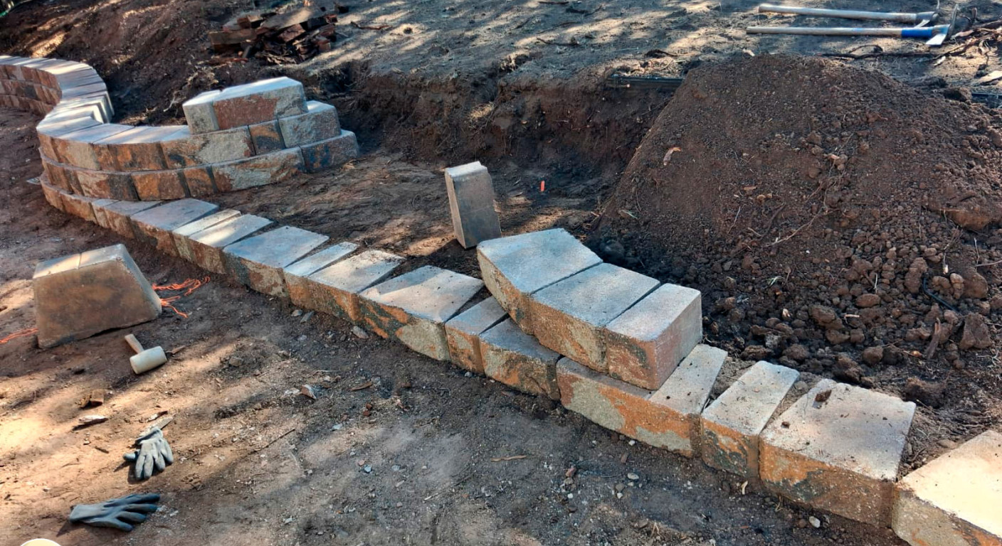 Retaining Structures for Outdoor Design and Slopes